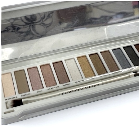 Pure Cosmetics Stripped Collection - Picture 3 of 6